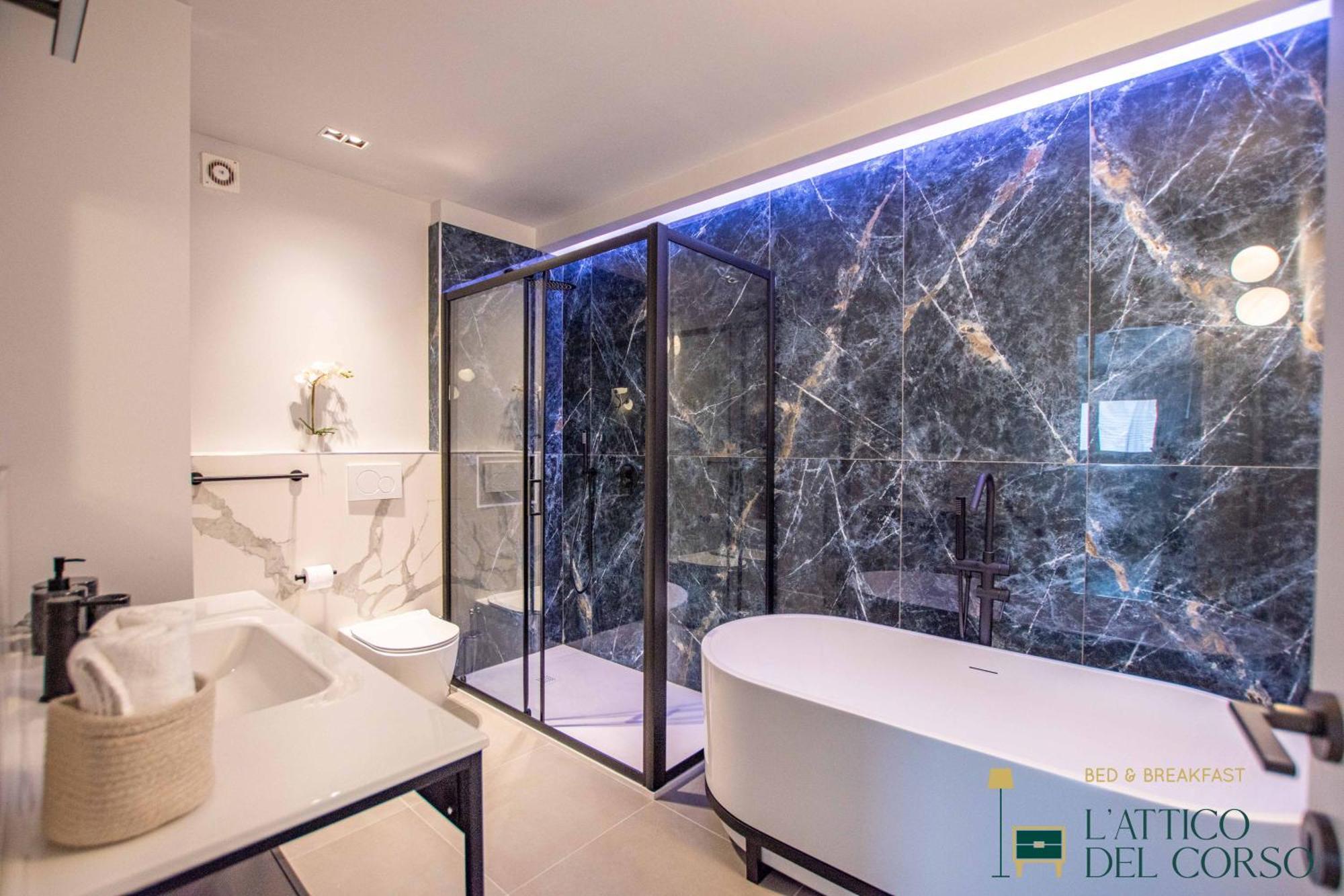Apartamento L'Attico Del Corso Trieste Exterior foto