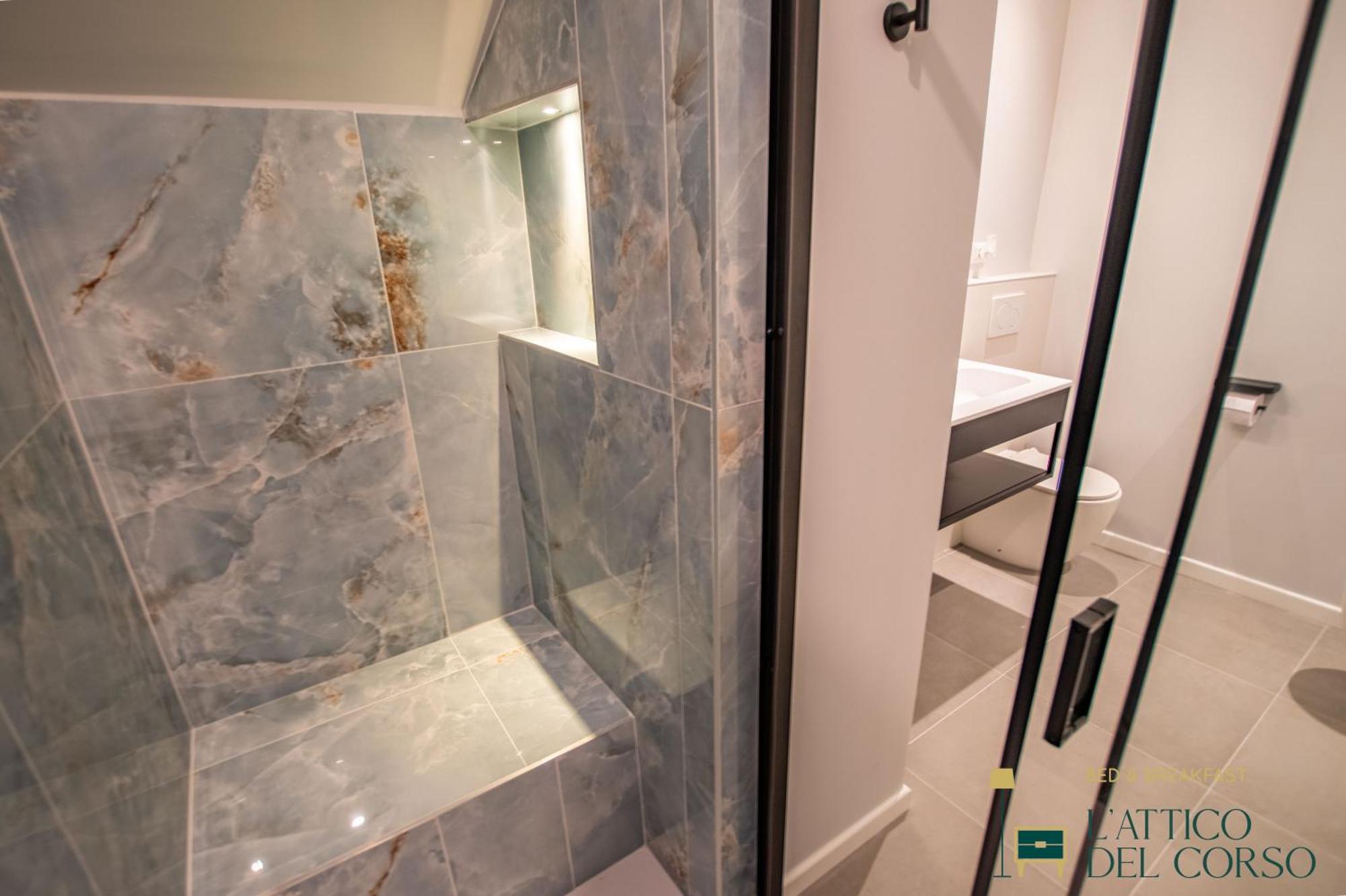 Apartamento L'Attico Del Corso Trieste Exterior foto